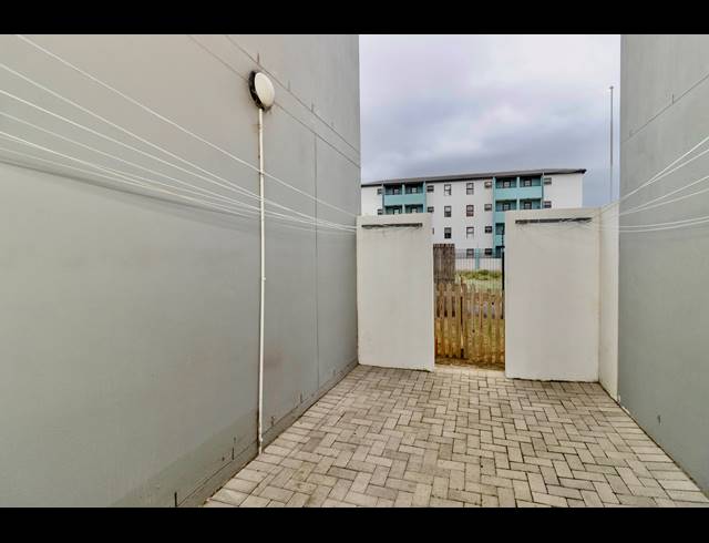 1 BEDROOM APARTMENT TO LET IN PARKLANDS